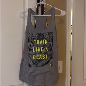 workout tank top